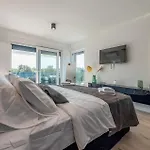 Awesome In With Wifi *