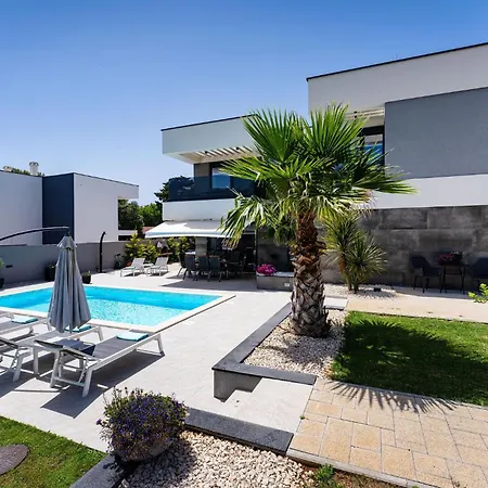 Lovely In Zaton With Kitchen * Zaton (Zadar)