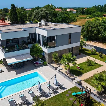 Lovely In Zaton With Kitchen * Zaton (Zadar)