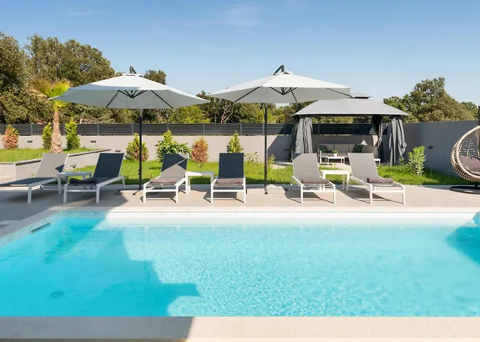 Nyaraló Awesome In With Wifi Zaton