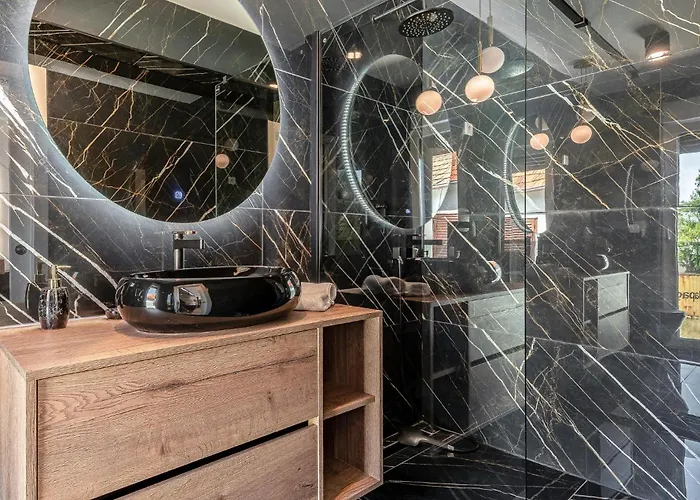 Nyaraló Awesome In With Wifi Zaton